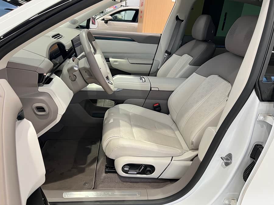 极氪 极氪7X 2024 汽车图片 #14