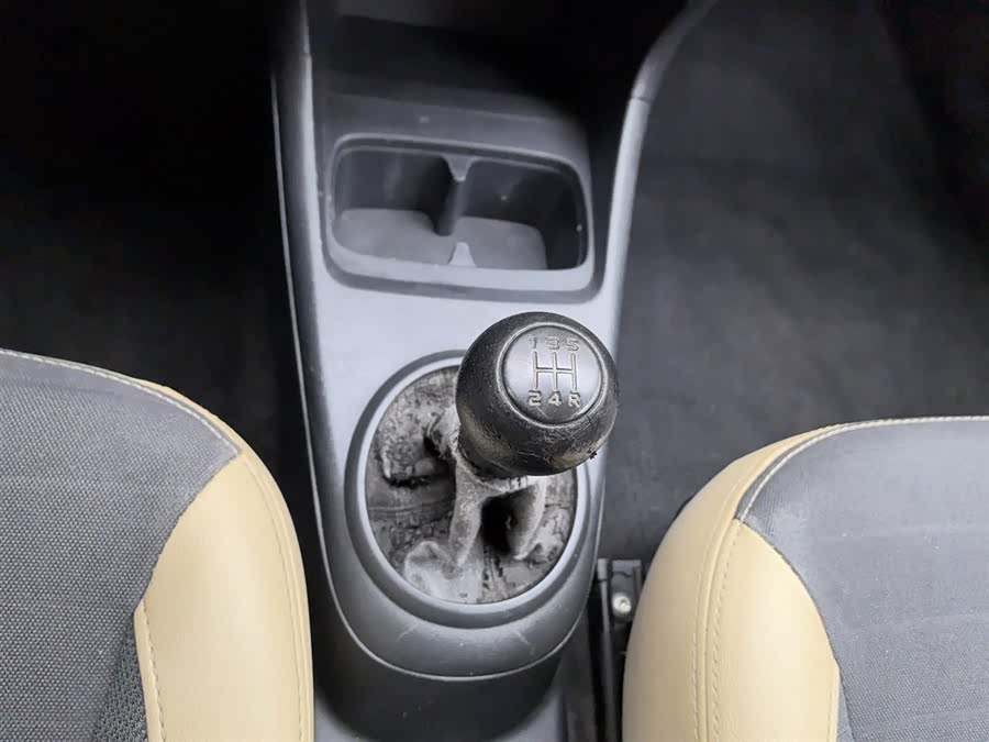Suzuki Alto 2012 car image #14