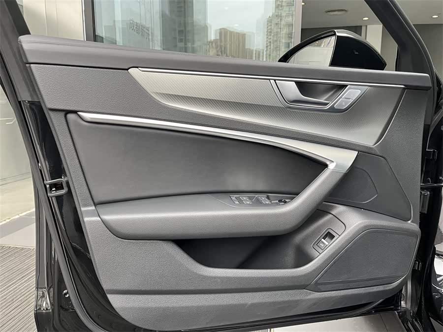Audi A6L 2023 car image #14