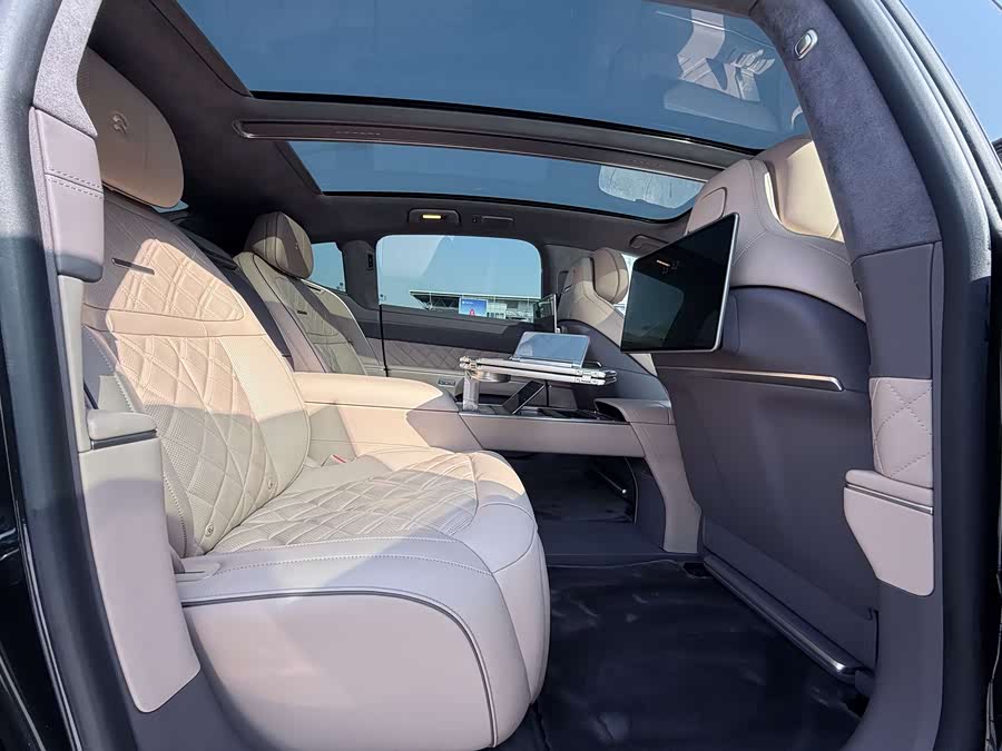 蔚来 蔚来ET9 2025 汽车图片 #14