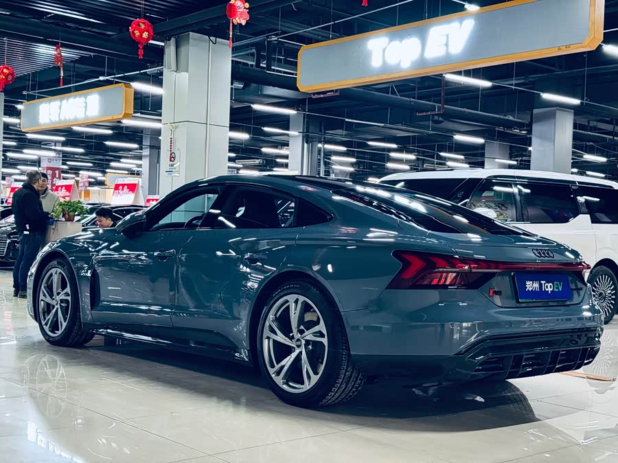 Audi e-tron GT 2024 image de voiture #14