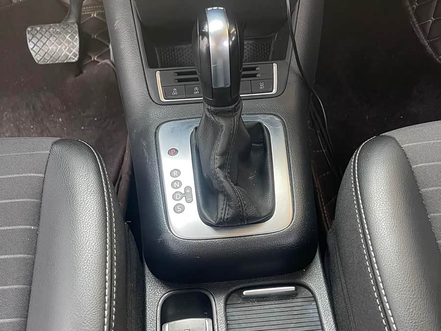 Volkswagen Tiguan 2017 #14 Volkswagen Tiguan 2017 car image #14