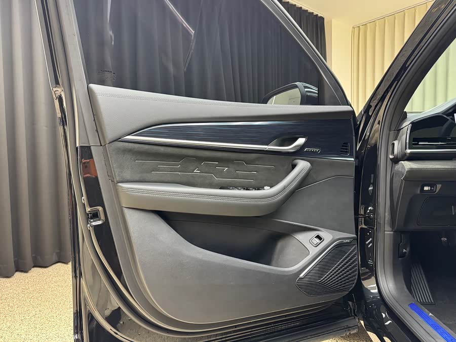 GEELY Monjaro 2024 car image #14