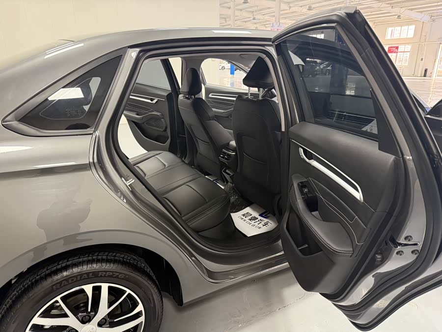 GEELY Emgrand 2024 car image #14