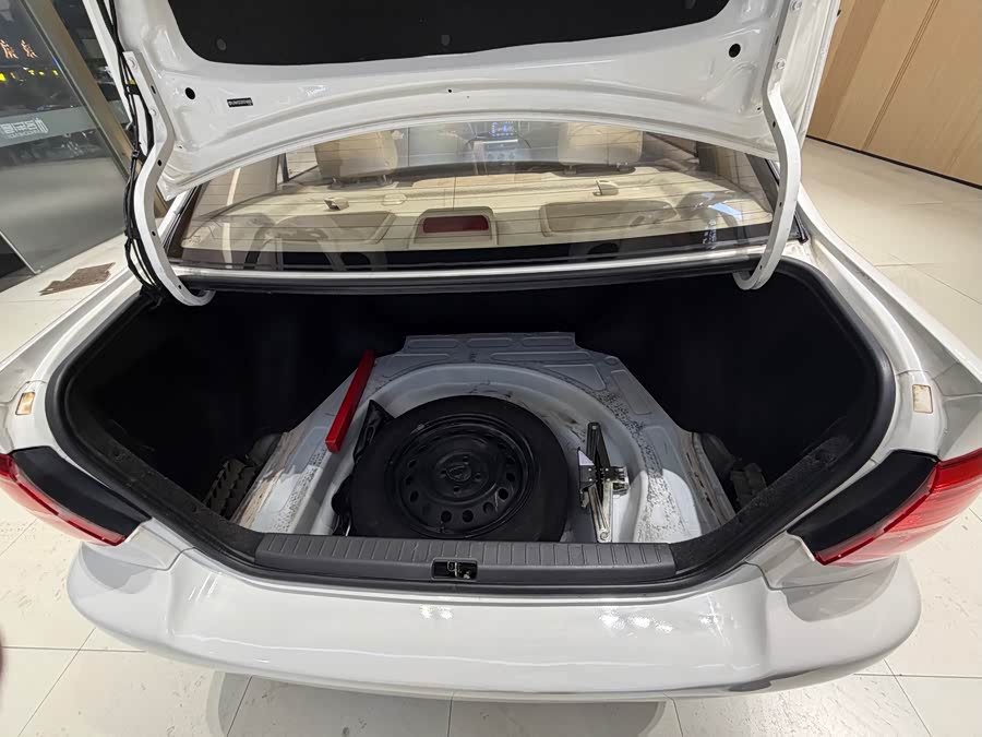 Toyota Corolla (Classic) 2016 изображение автомобиля #14