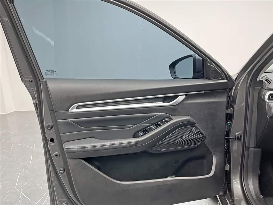 GEELY Emgrand 2025 car image #14
