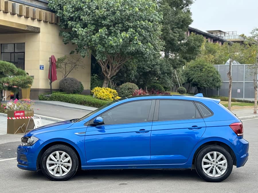 Volkswagen Polo 2020 car image #14