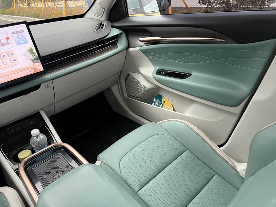 GEELY 2023 car image #14
