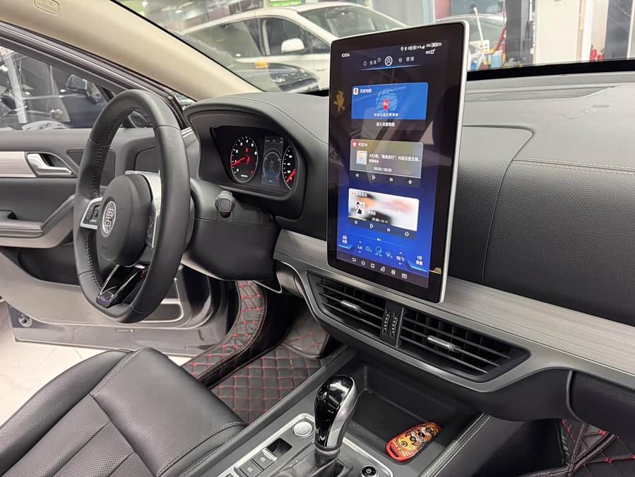 BYD Tang 2019 #14 BYD Tang 2019 car image #14