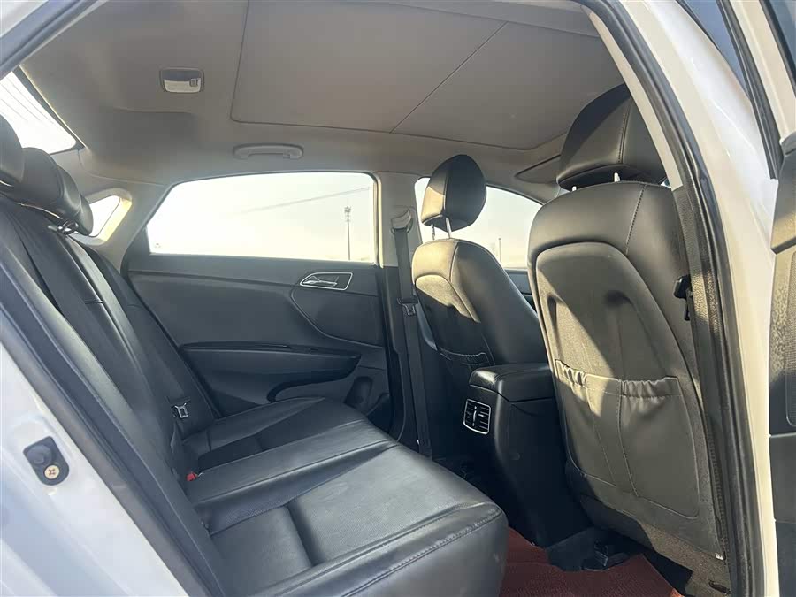 Hyundai Mistra 2018 car image #14