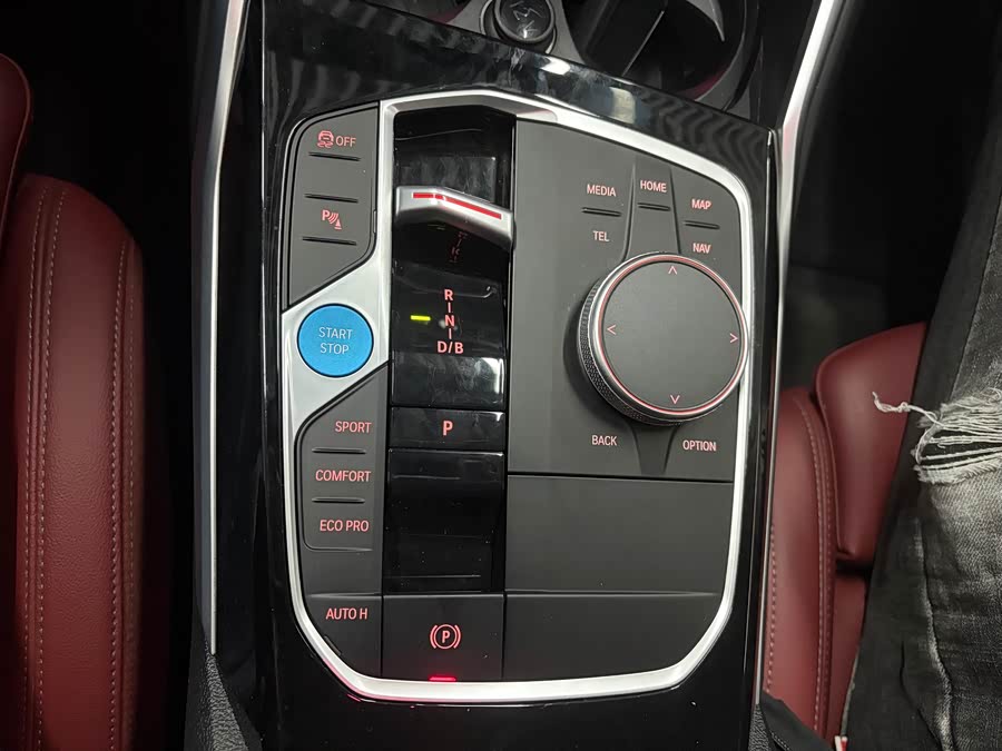 BMW i3 2023 car image #14