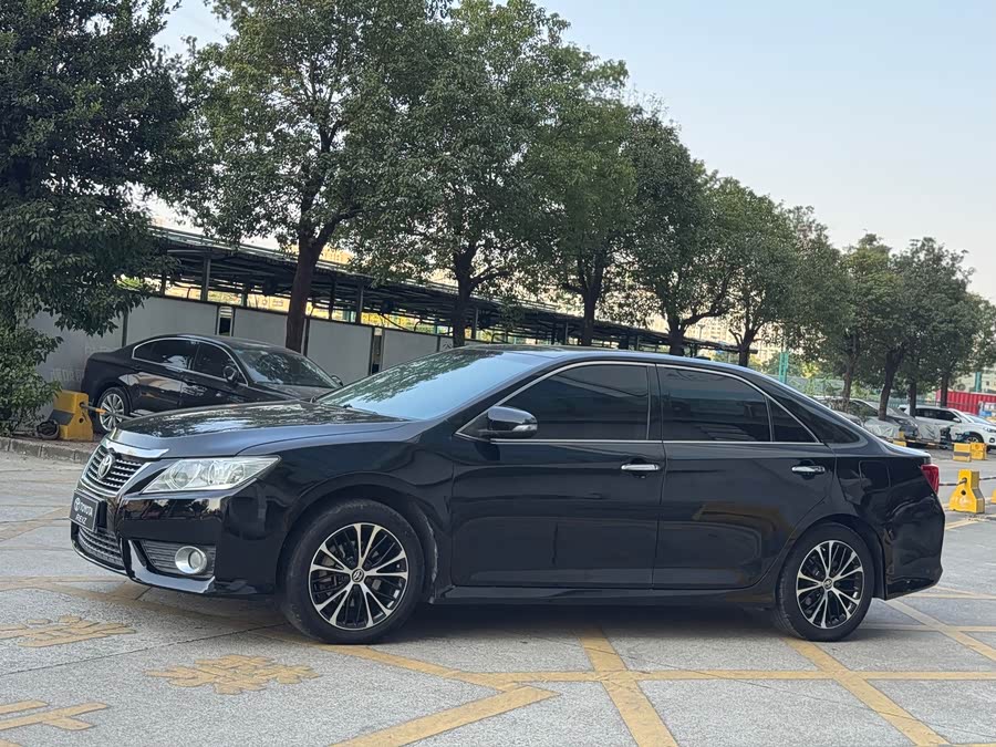 Toyota Camry 2014 immagine di auto #14