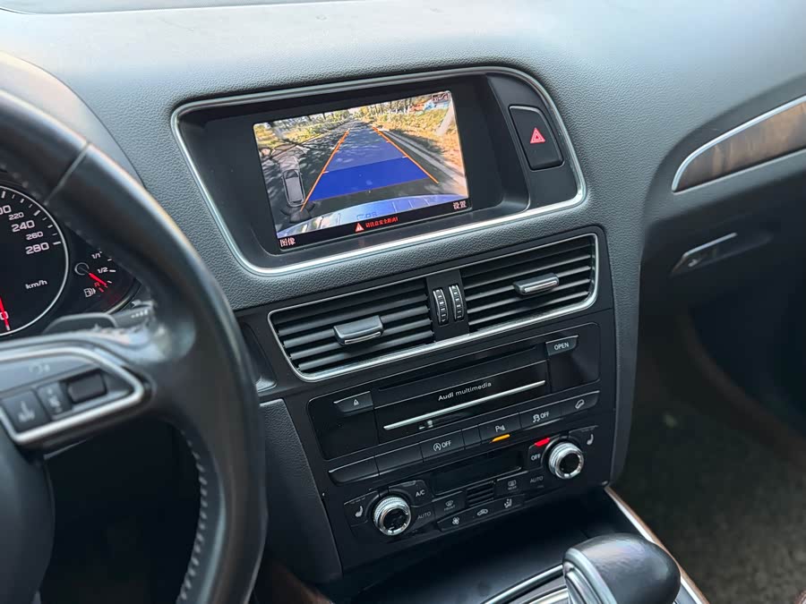 Audi Q5 2014 car image #14