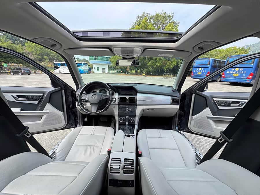 Mercedes-Benz GLK Class (Imported) 2011 immagine di auto #14