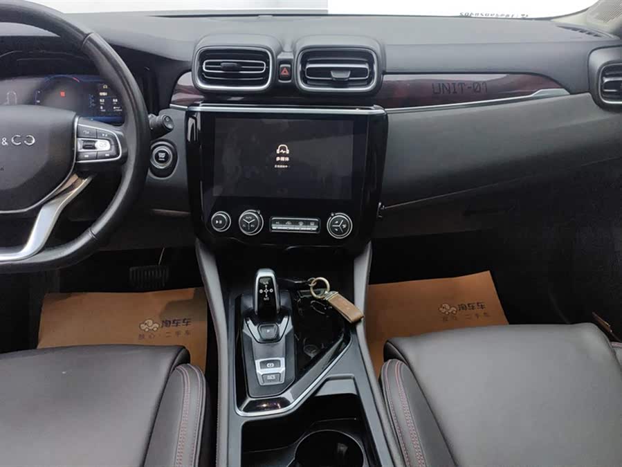 Lynk & Co 02 2019 car image #14