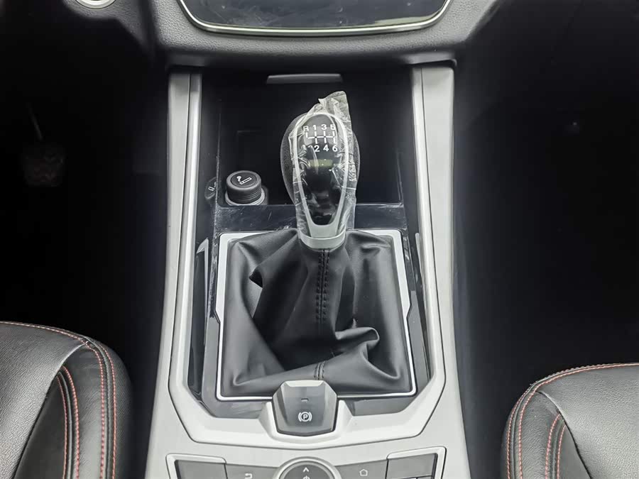 SWM斯威汽车 SWM斯威G01 2020 汽车图片 #14