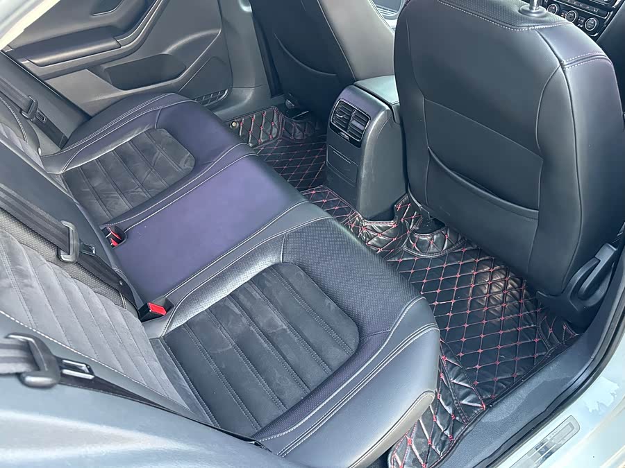 Volkswagen Sagitar 2018 immagine di auto #14