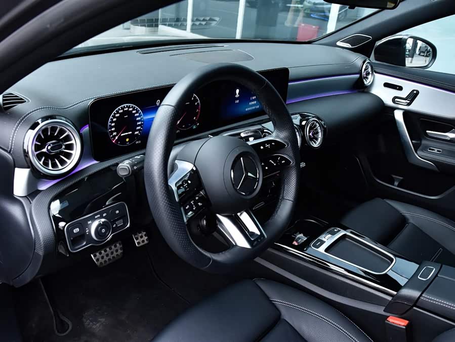 Mercedes-Benz A AMG 2025 #14 Mercedes-Benz A AMG 2025 صورة سيارة #14