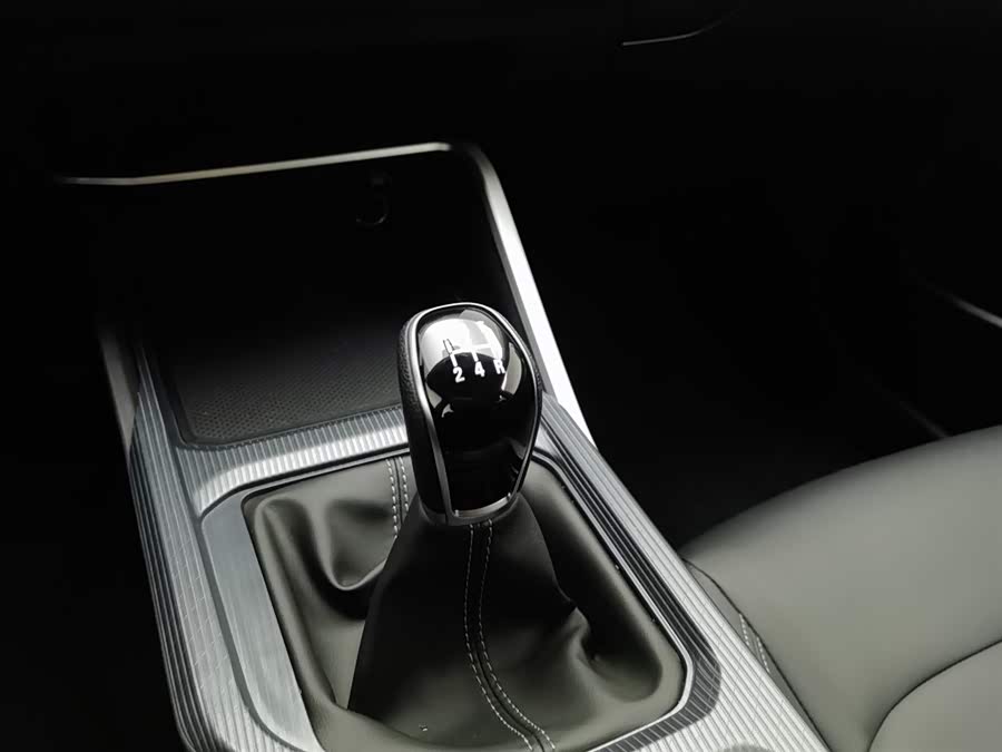 GEELY Emgrand 2025 car image #14