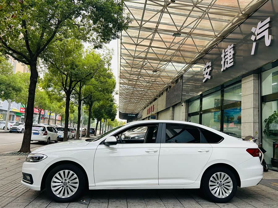 Volkswagen Lavida 2020 car image #14