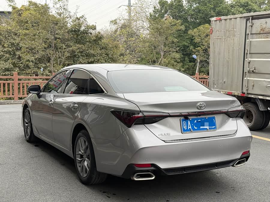 Toyota Avalon 2022 car image #14