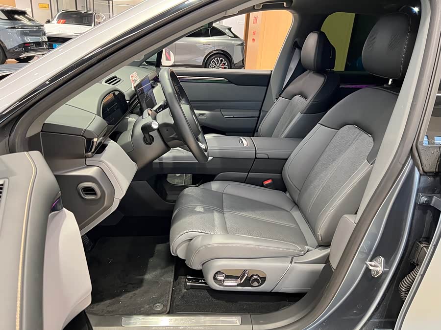 极氪 极氪7X 2024 汽车图片 #14