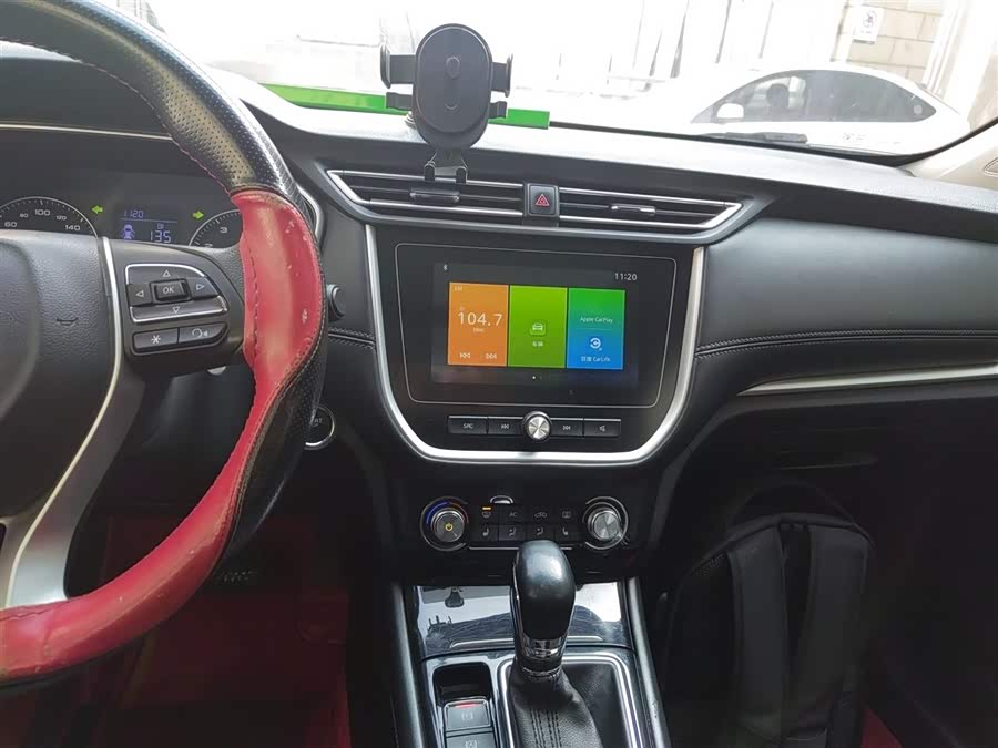 Roewe RX3 2019 изображение автомобиля #14