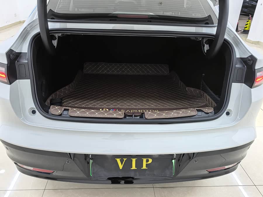 零跑汽车 零跑B01 2025 汽车图片 #14