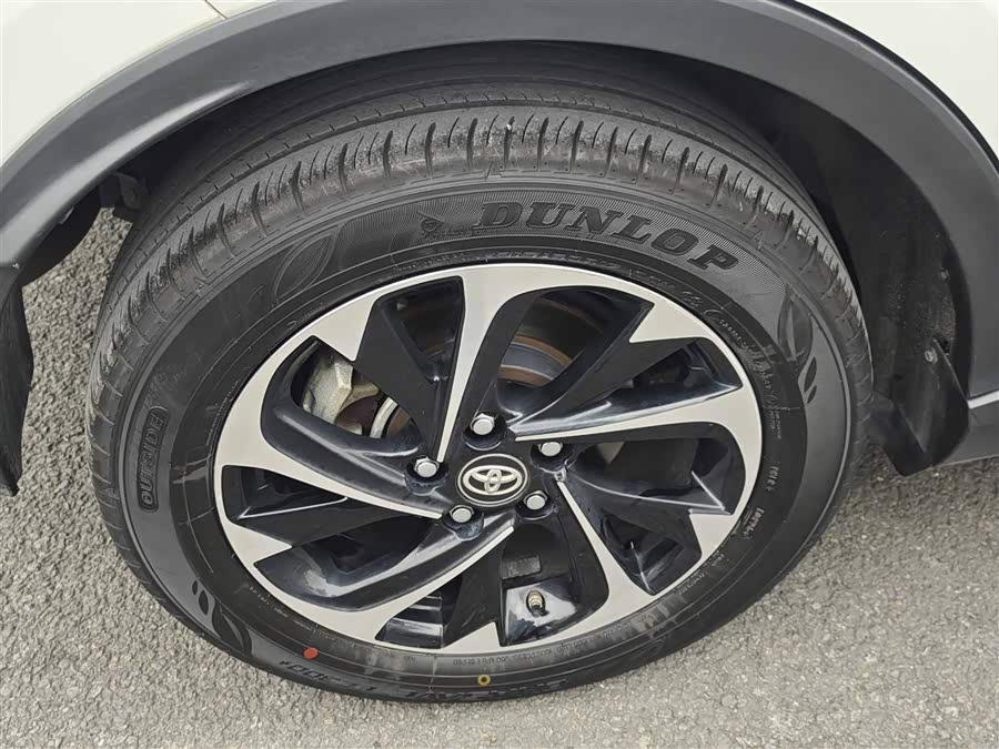 Toyota Izoa 2019 car image #14