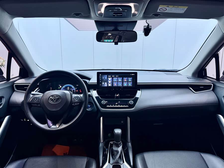 Toyota Corolla Cross 2024 immagine di auto #14