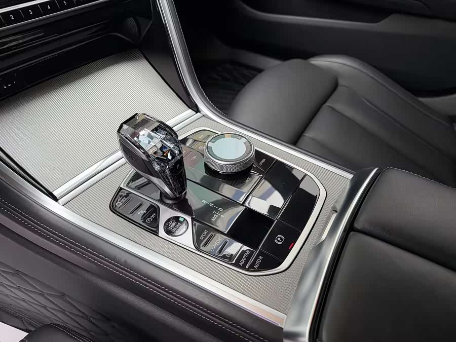 BMW 8 Series 2021 car image #14