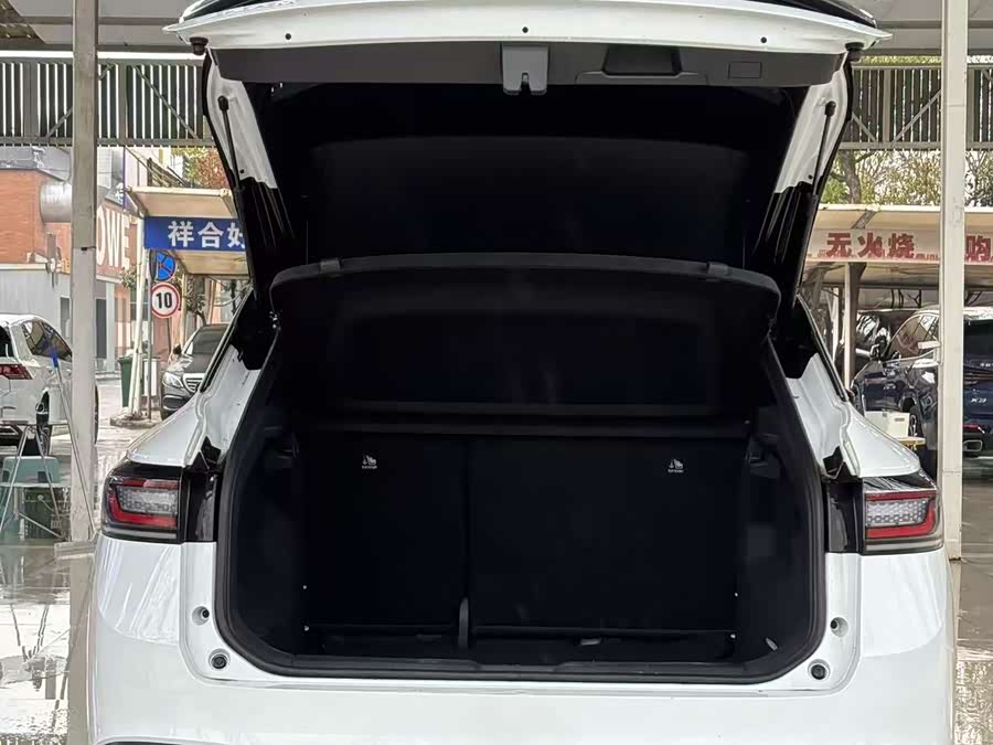 Volkswagen ID.4 X 2022 immagine di auto #14