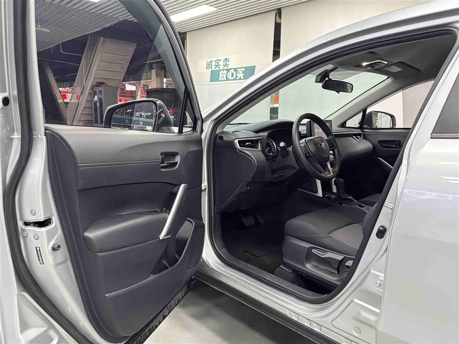 Toyota Frontlander 2022 car image #14