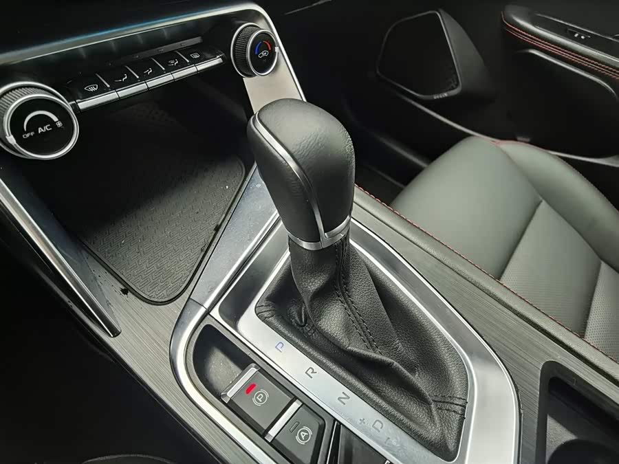 GEELY Binray 2019 car image #14