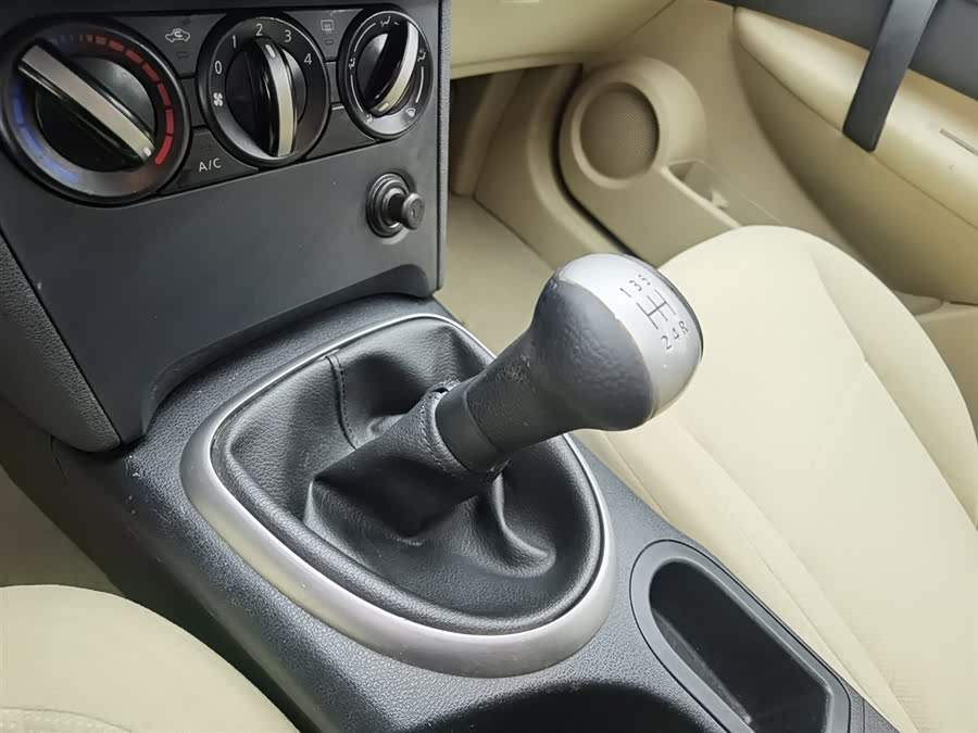 Nissan Qashqai 2014 car image #14