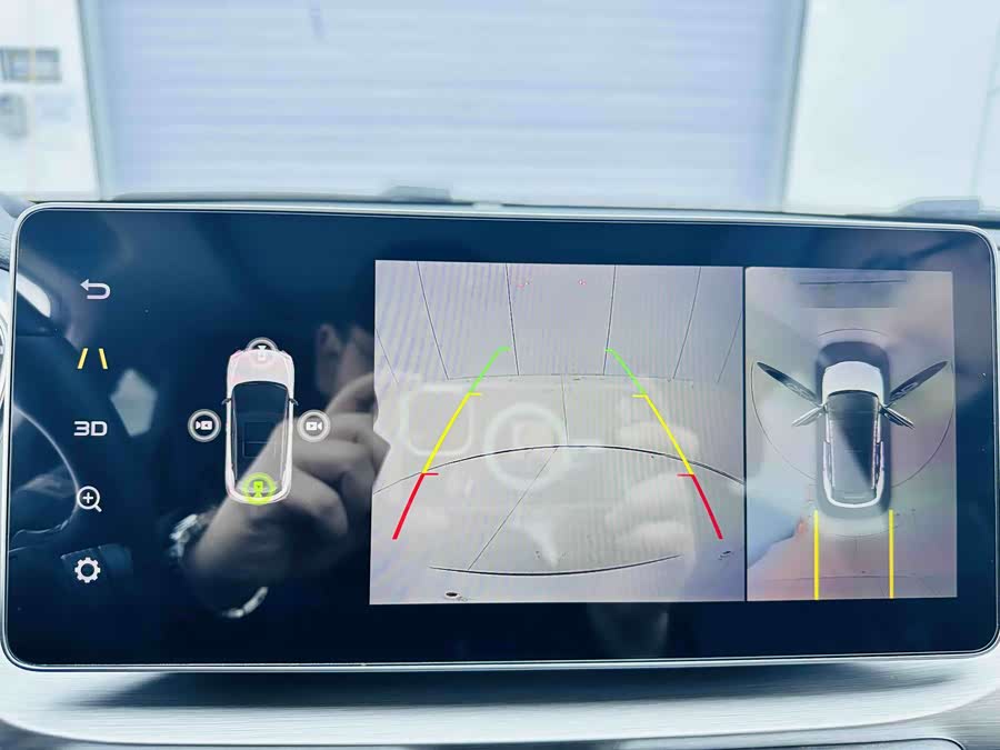 GEELY Coolray 2022 car image #14