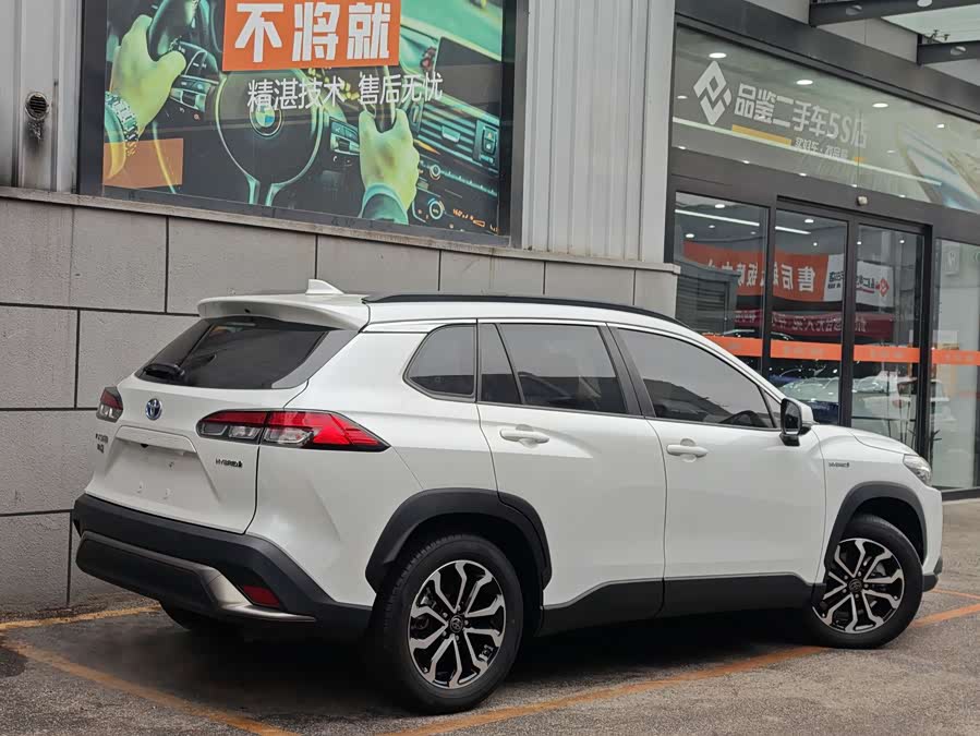 Toyota Frontlander 2023 car image #14