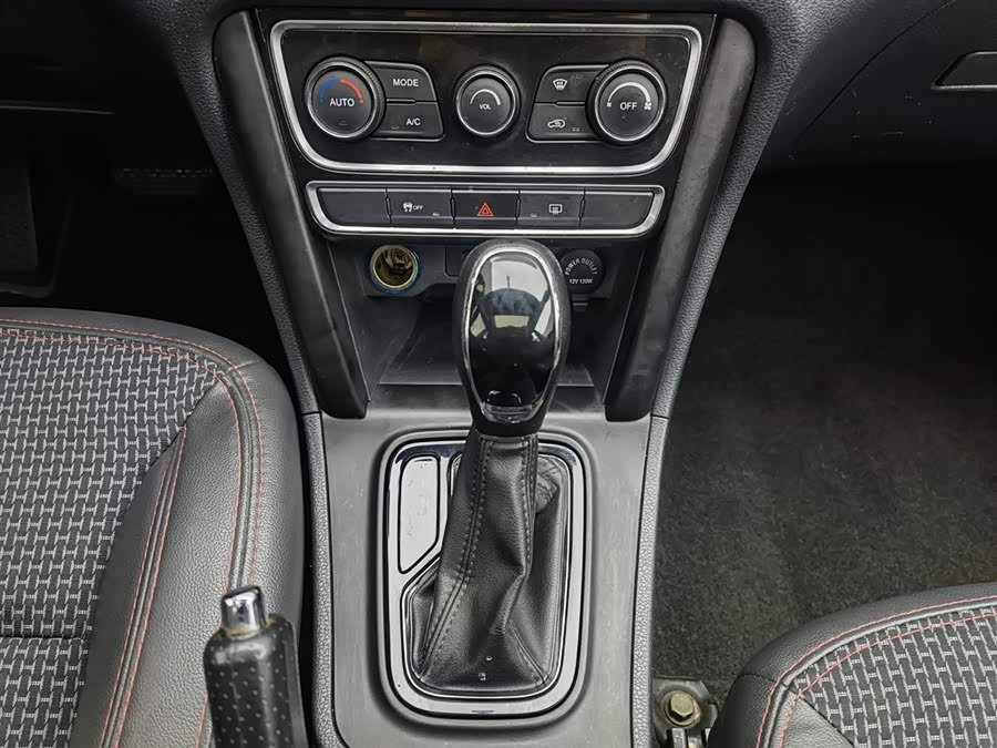 Chery Tiggo 3 2016 car image #14