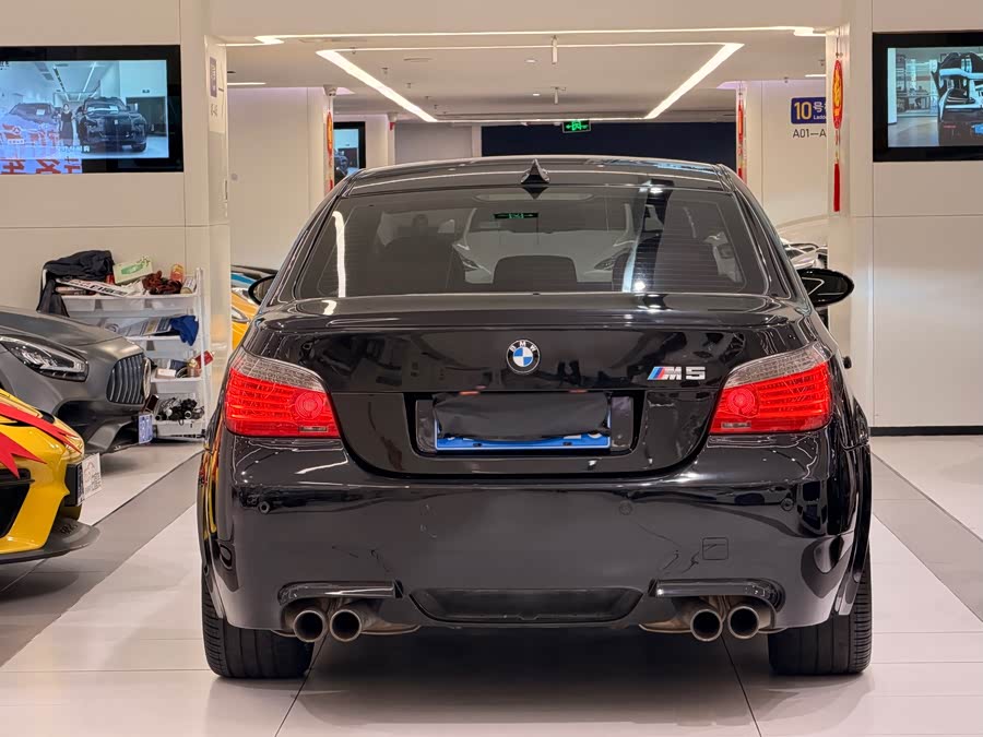 BMW M5 2007 car image #14