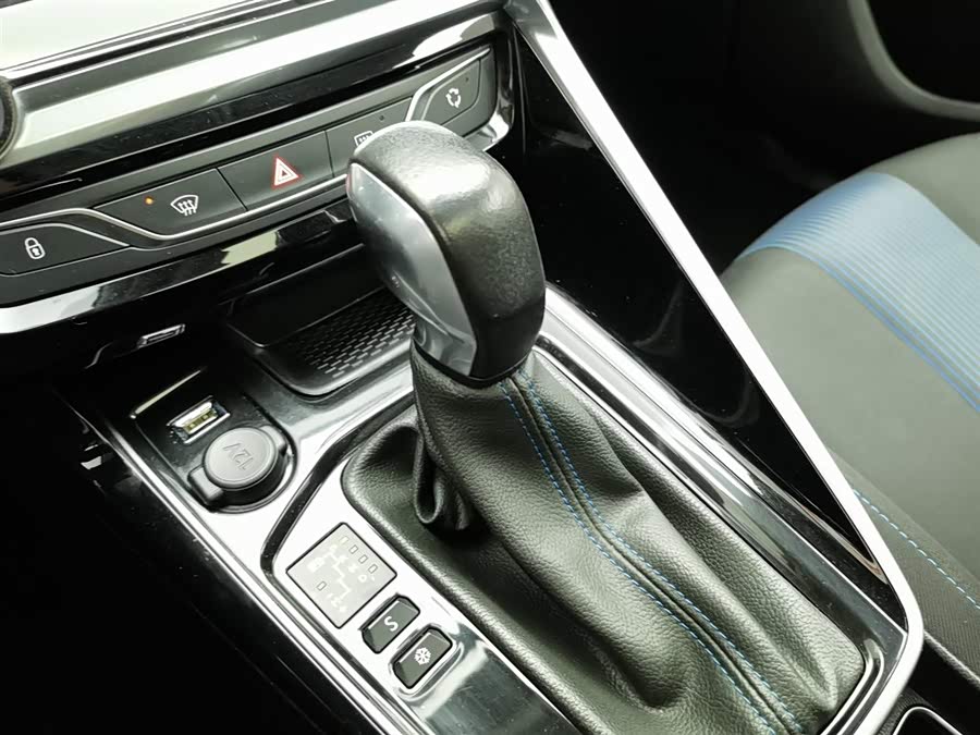 标致 标致308 2018 汽车图片 #14