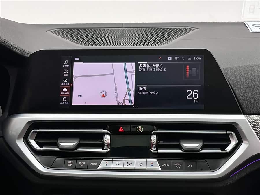 BMW 3 Series 2019 car image #14