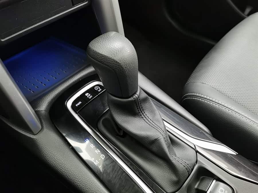 Toyota Frontlander 2023 car image #14