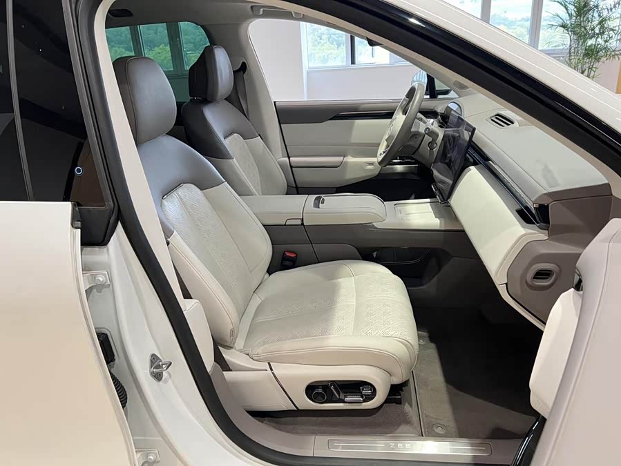 极氪 极氪7X 2024 汽车图片 #14