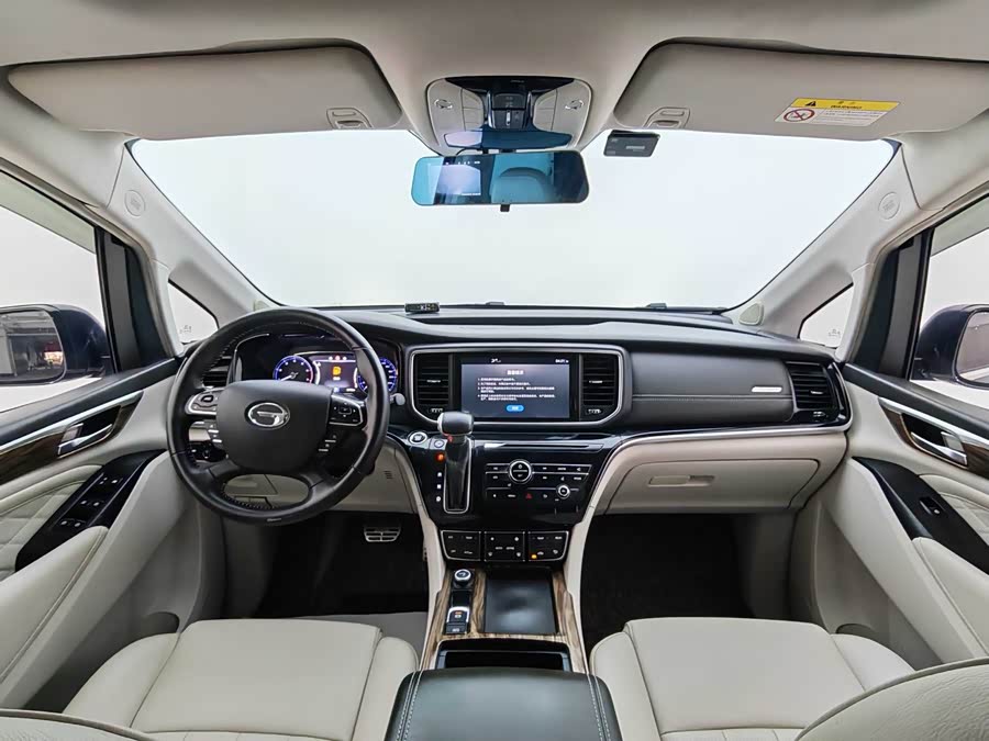 GAC Trumpchi M8 2018 car image #14