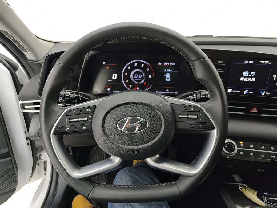 Hyundai Elantra 2022 car image #14