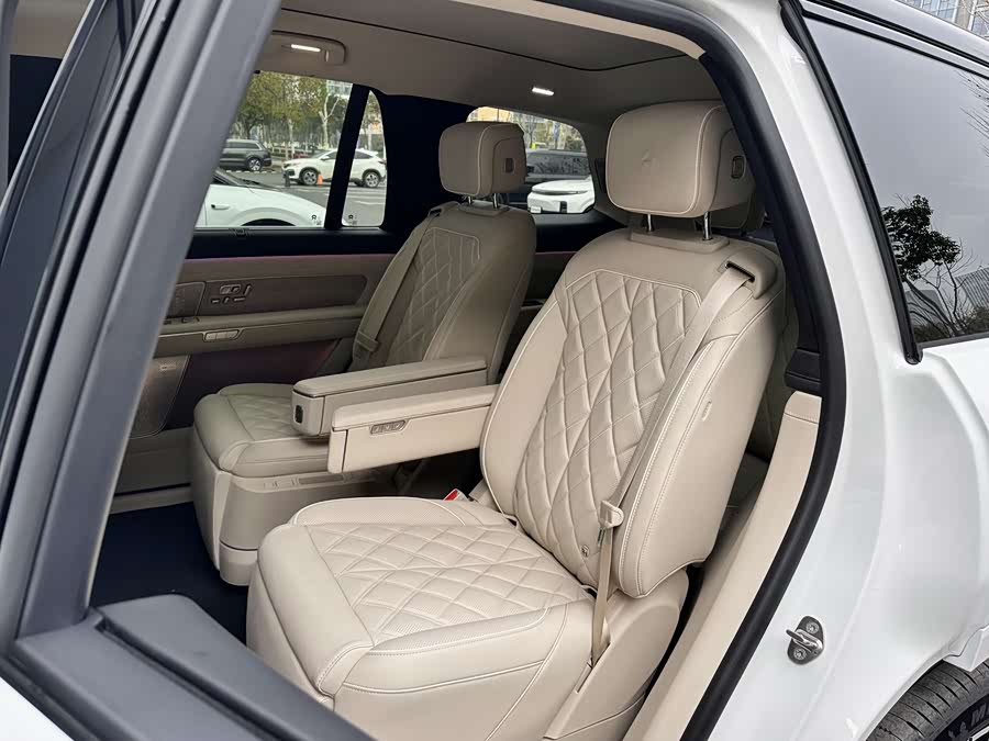 蔚来 蔚来ES8 2025 汽车图片 #14