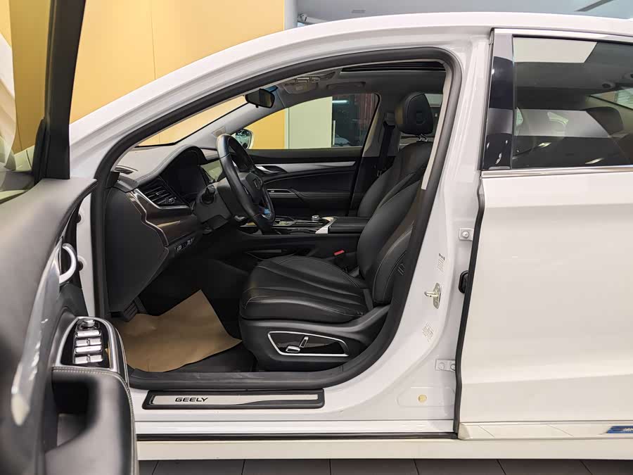 GEELY Ulion 2019 car image #14