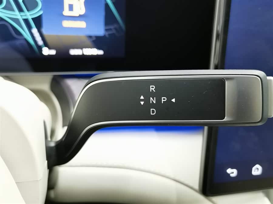 Denza Z9 2024 imagem de carro #14