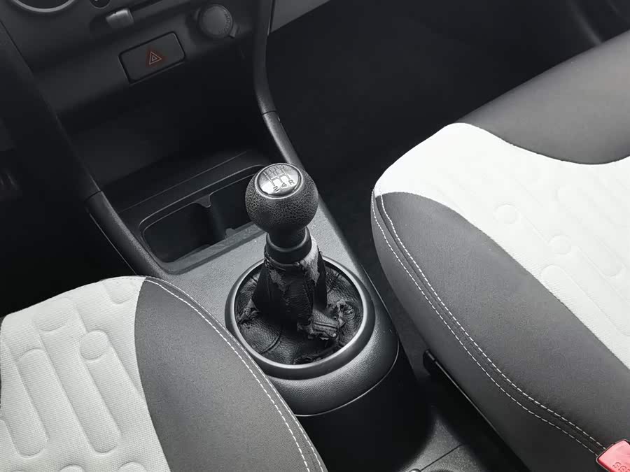 Suzuki Alto 2014 изображение автомобиля #14