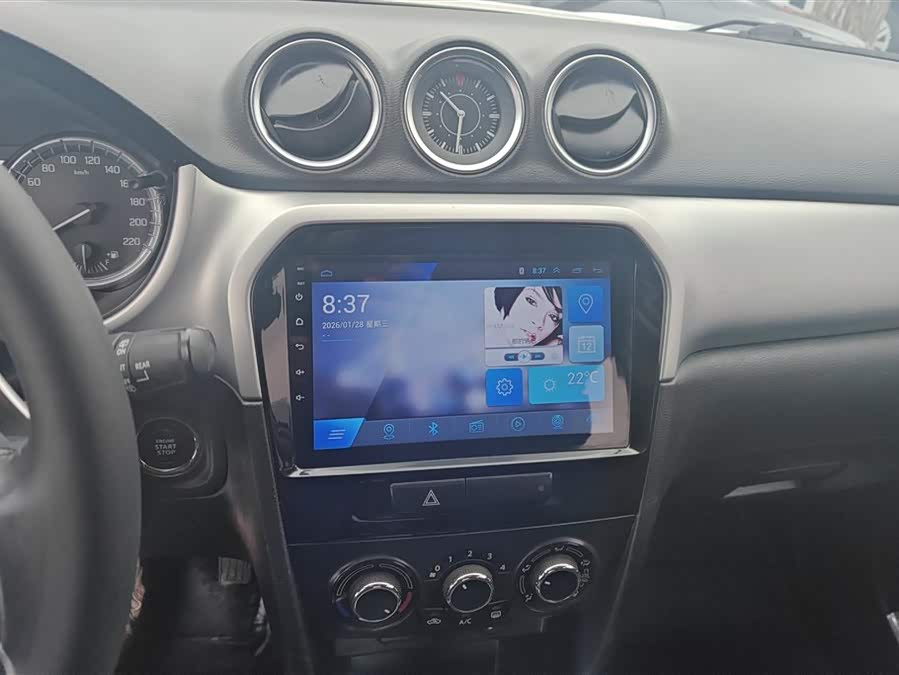 Suzuki Vitara 2017 image de voiture #14